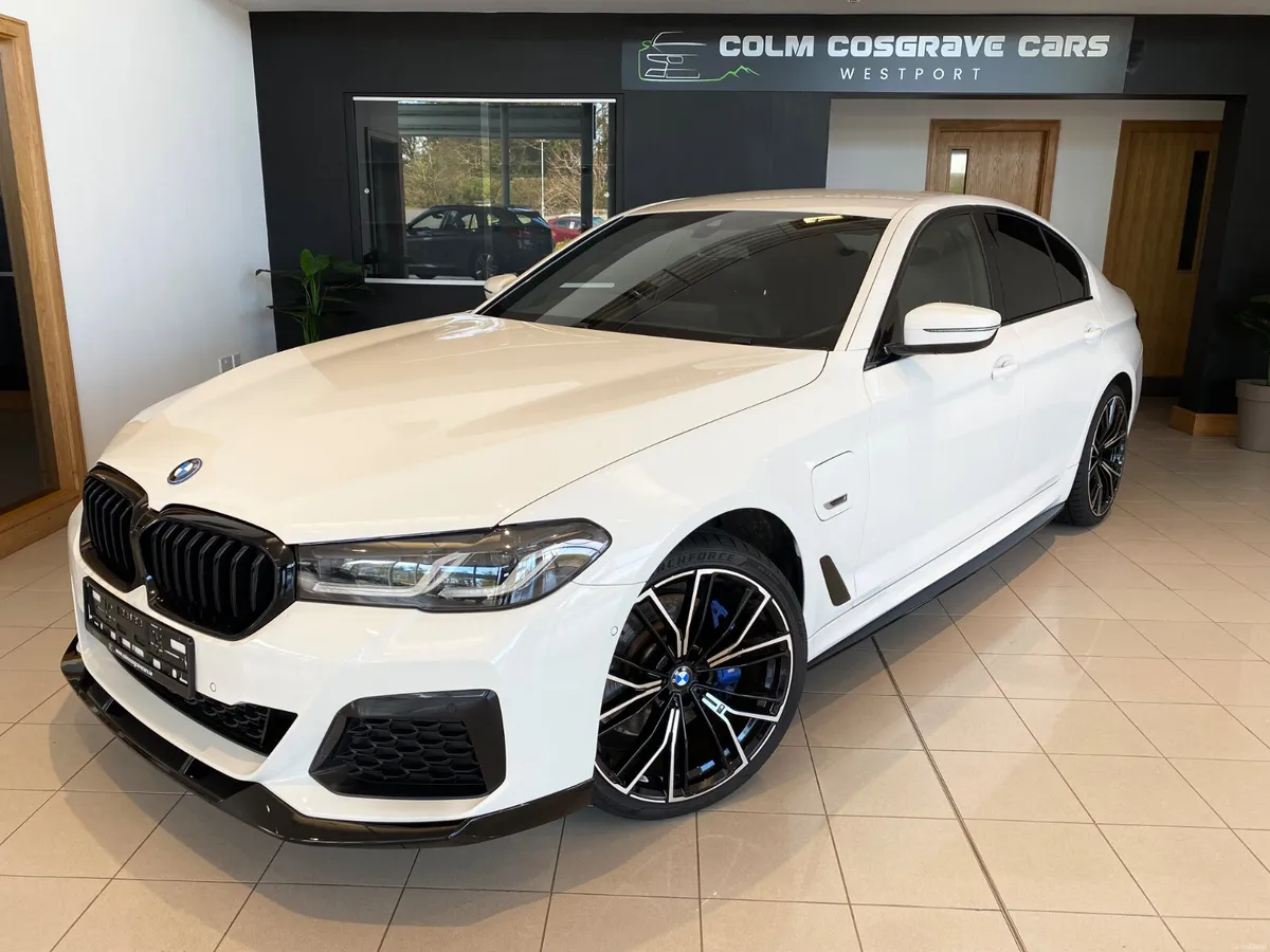 BMW 5-Series 2023 530e M sport Pro Pack - Image 3