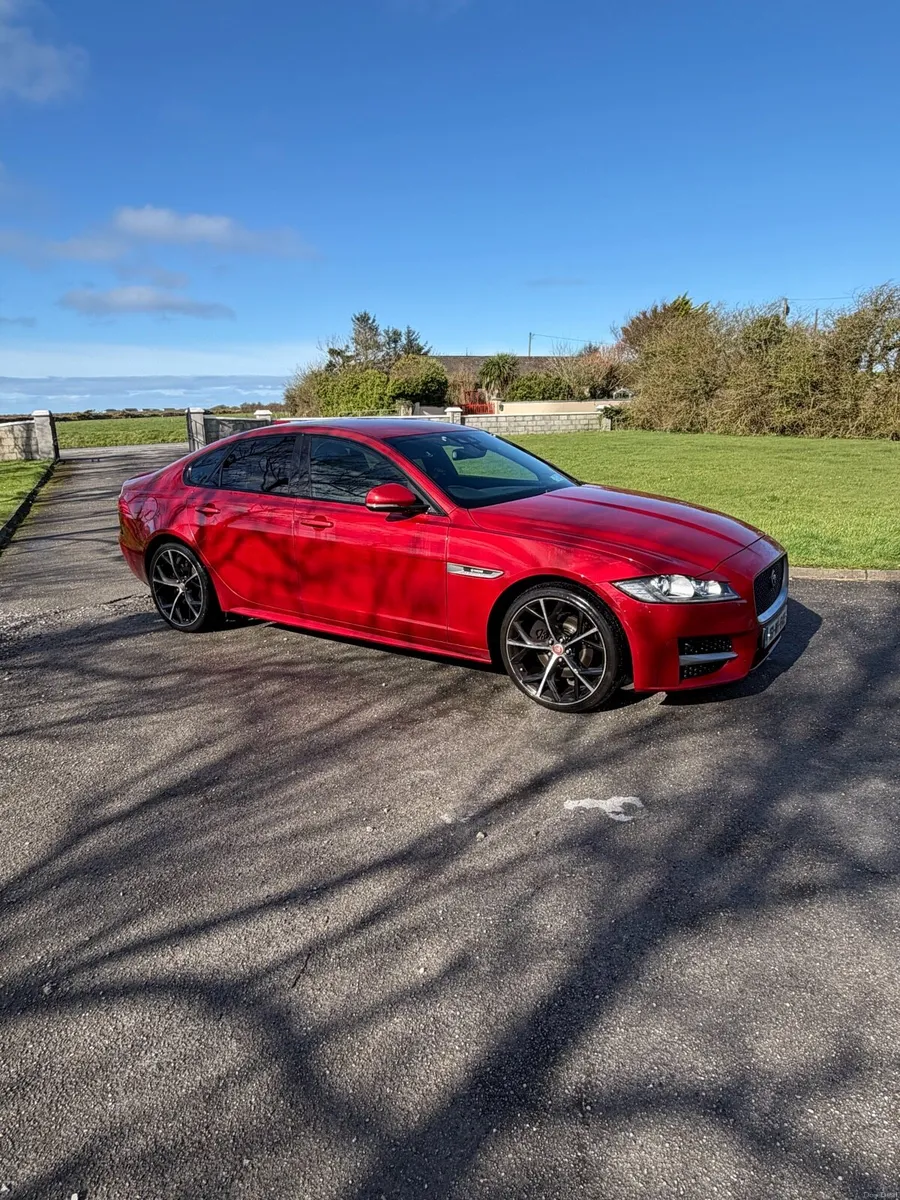 Jaguar XF R-Sport 2016 - Image 1