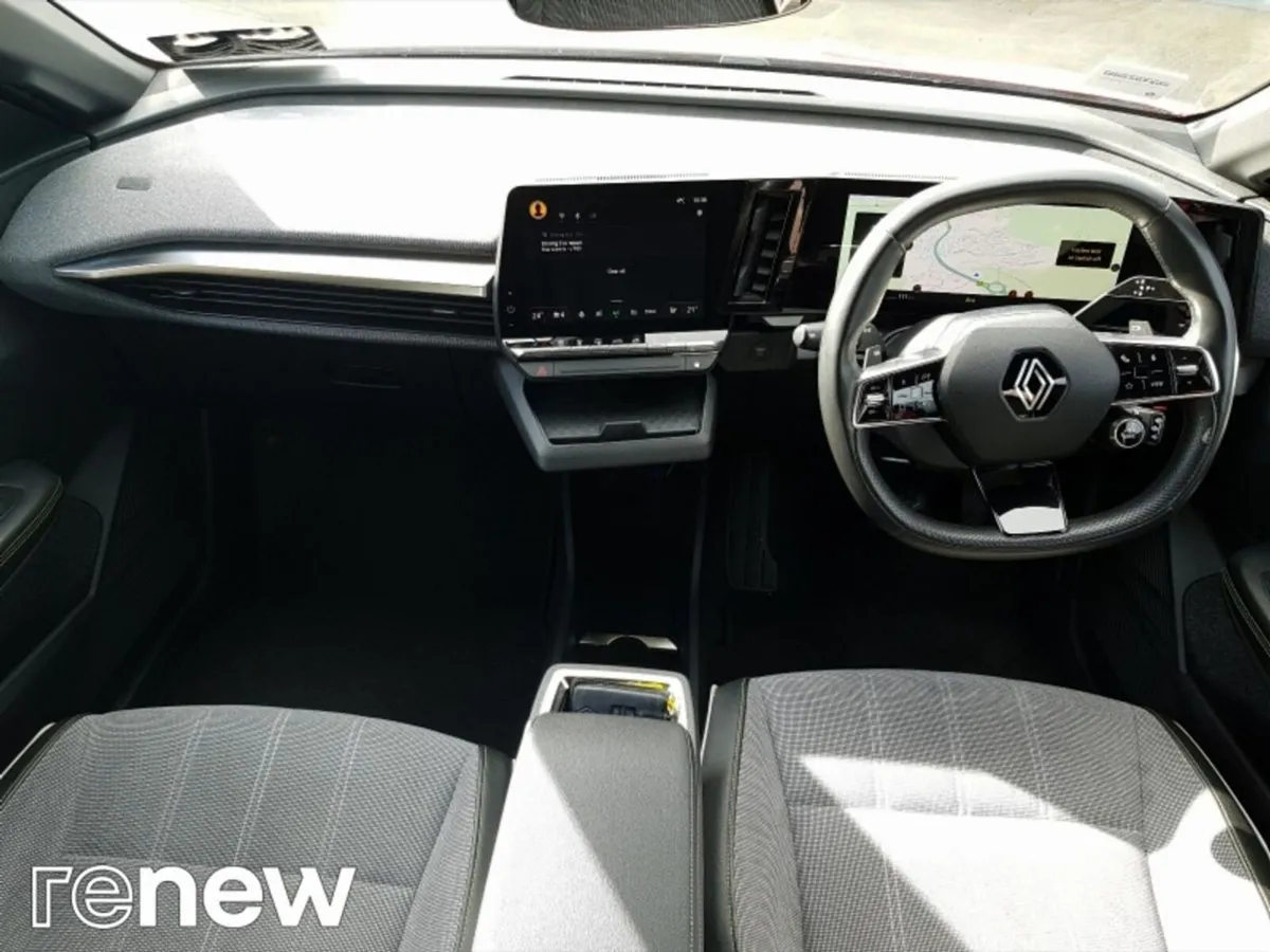 Renault Megane E-Tech EV60 220hp Techno - Image 2