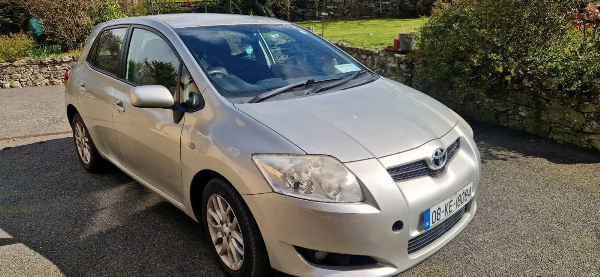 Toyota Auris - Image 1