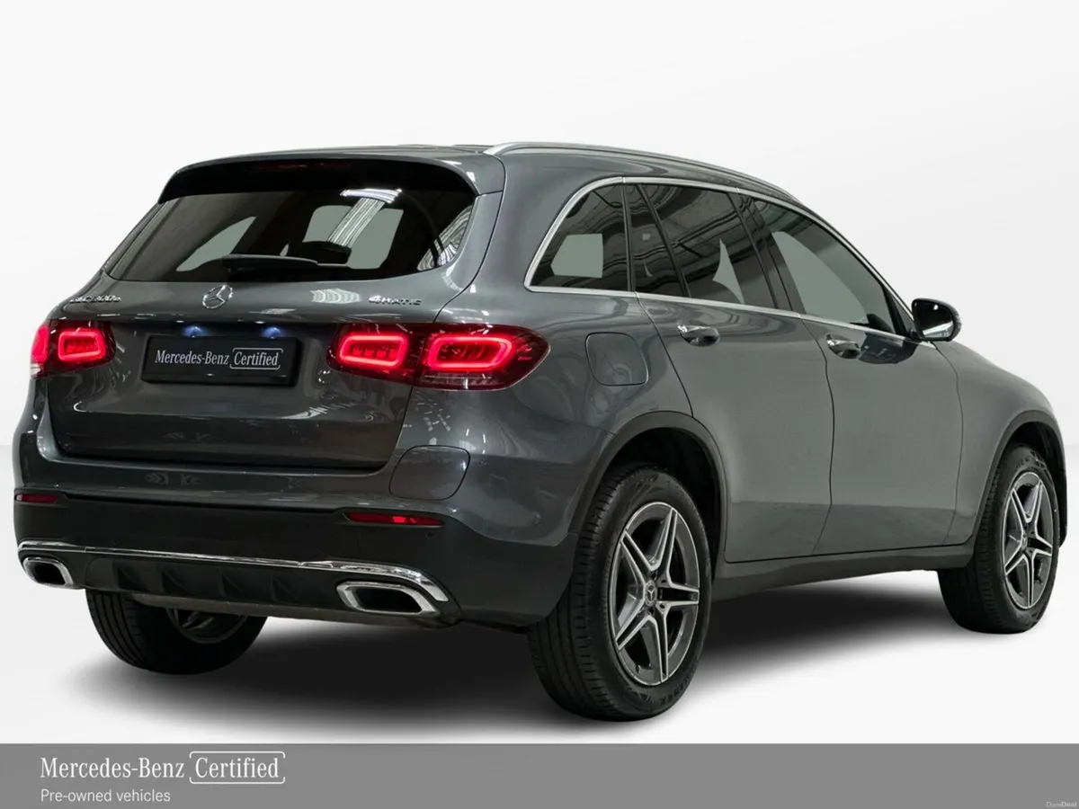 Mercedes-Benz GLC GLC300 e 4Matic AMG Line Premium - Image 3