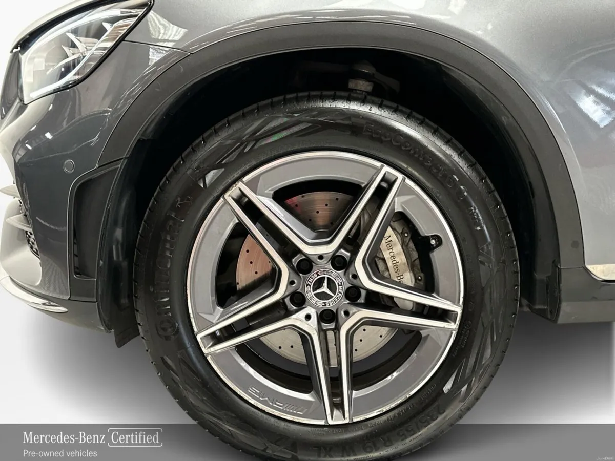 Mercedes-Benz GLC GLC300 e 4Matic AMG Line Premium - Image 5