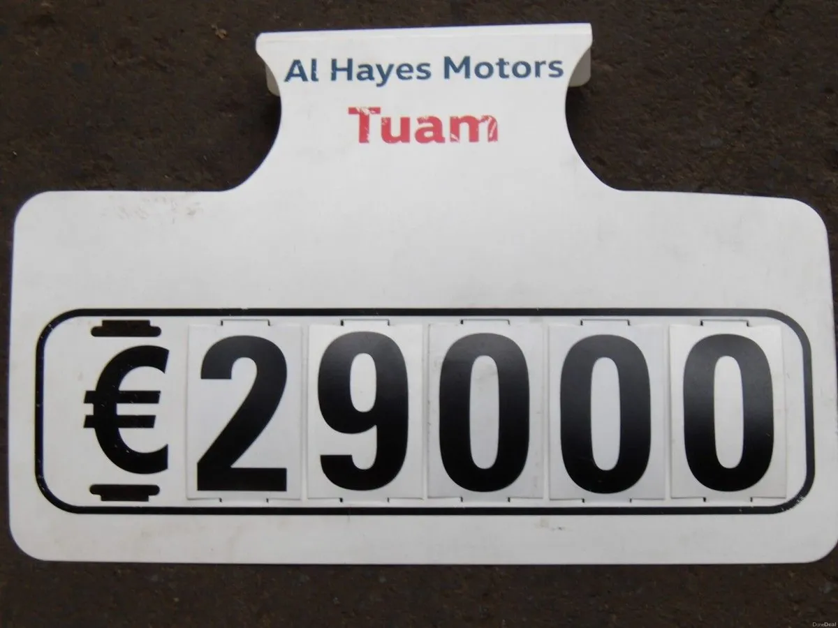 Volkswagen T-Roc 2023 LIFE 1.0 TSI 110BHP *SALE NO - Image 3