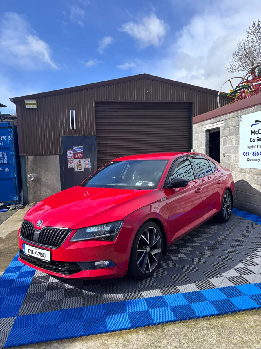 Skoda Superb 2017 sportline - Image 1