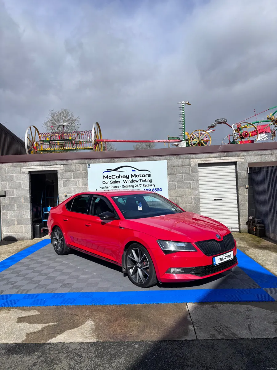 Skoda Superb 2017 sportline - Image 2