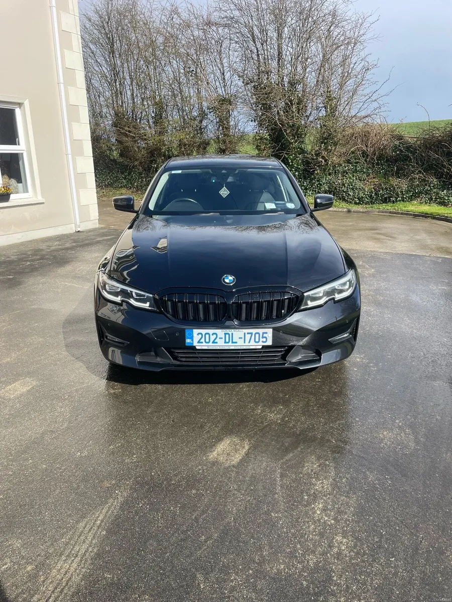 2020 BMW 318d - Image 2