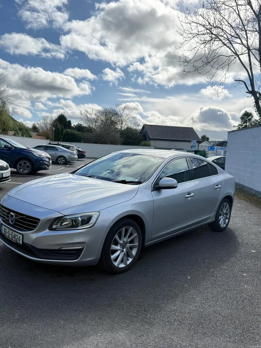 Volvo S60 Full Spec - Image 3