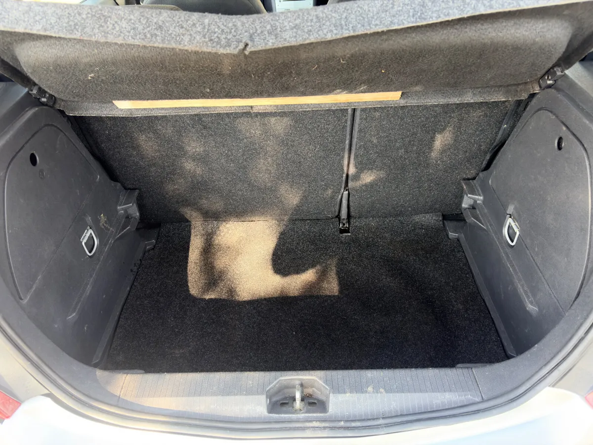 Opel Corsa 2010 1.2 Petrol new nct 2/27 low km - Image 4