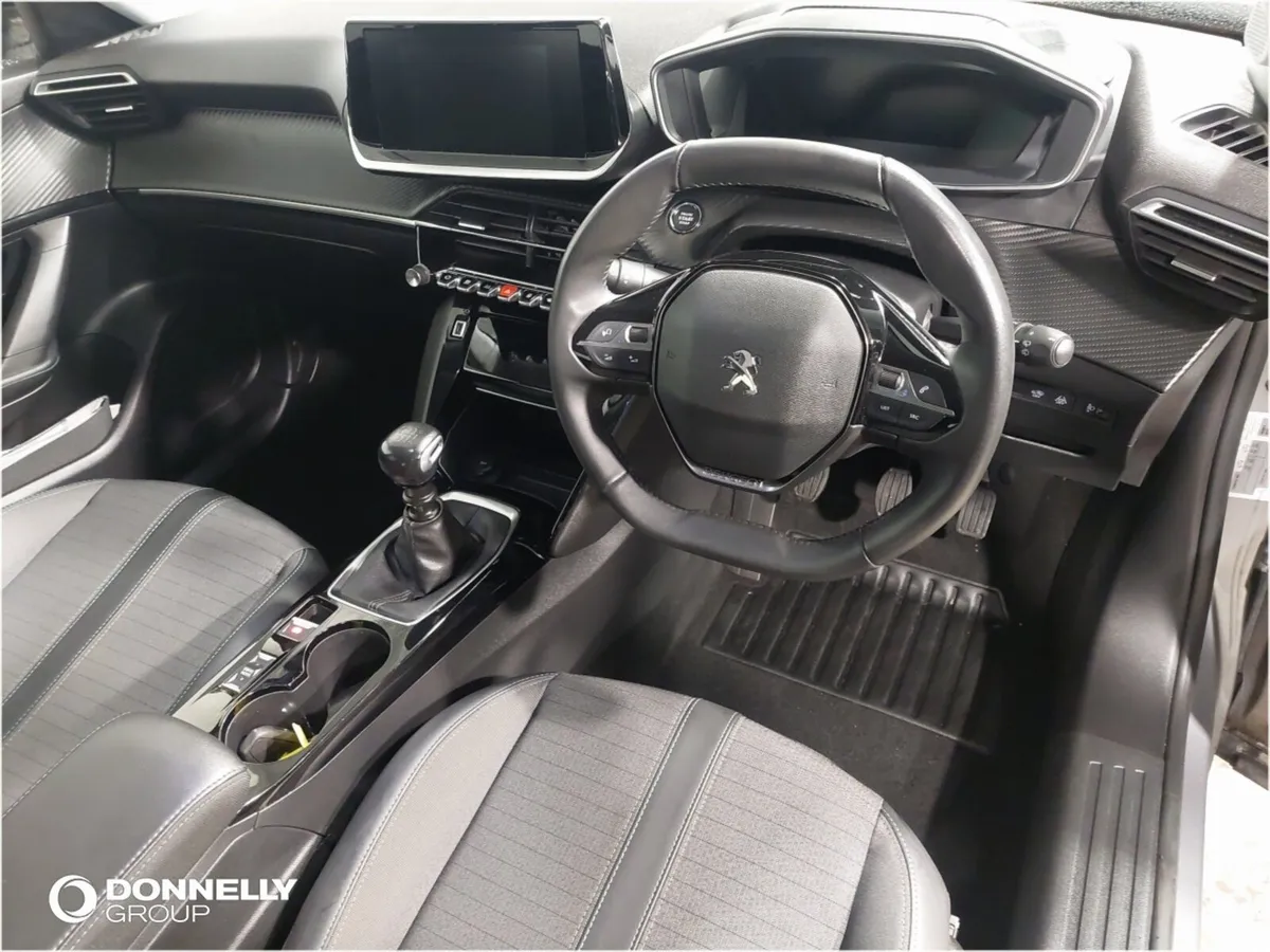 Peugeot 2008 Estate Allure Premium - Image 4