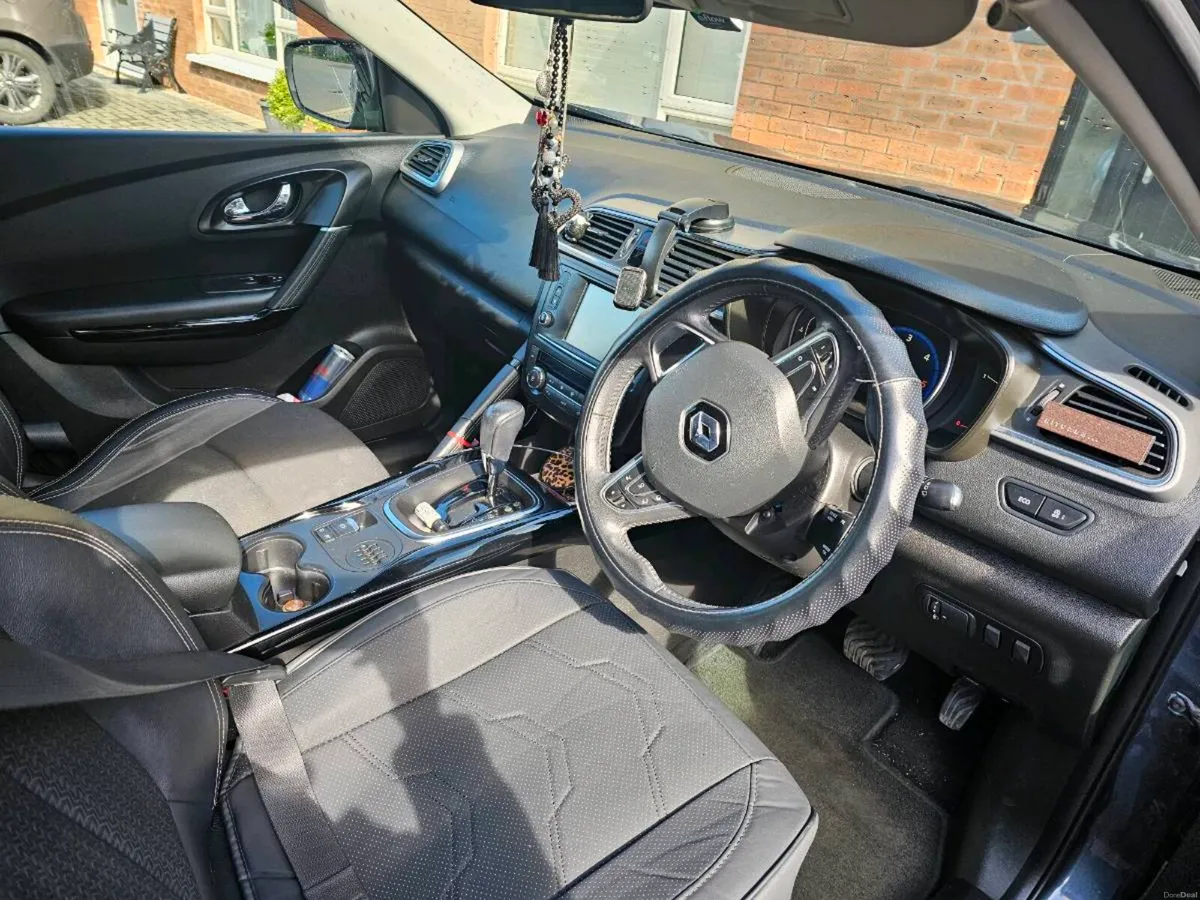 Automatic Renault Kadjar - Immaculate Condition - Image 2