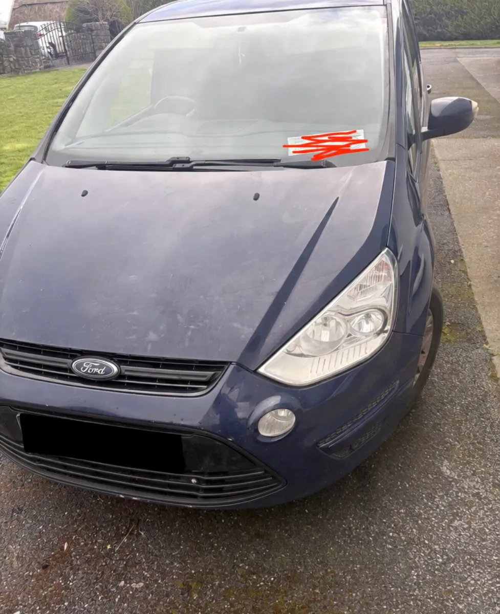 Ford S-Max - Image 1