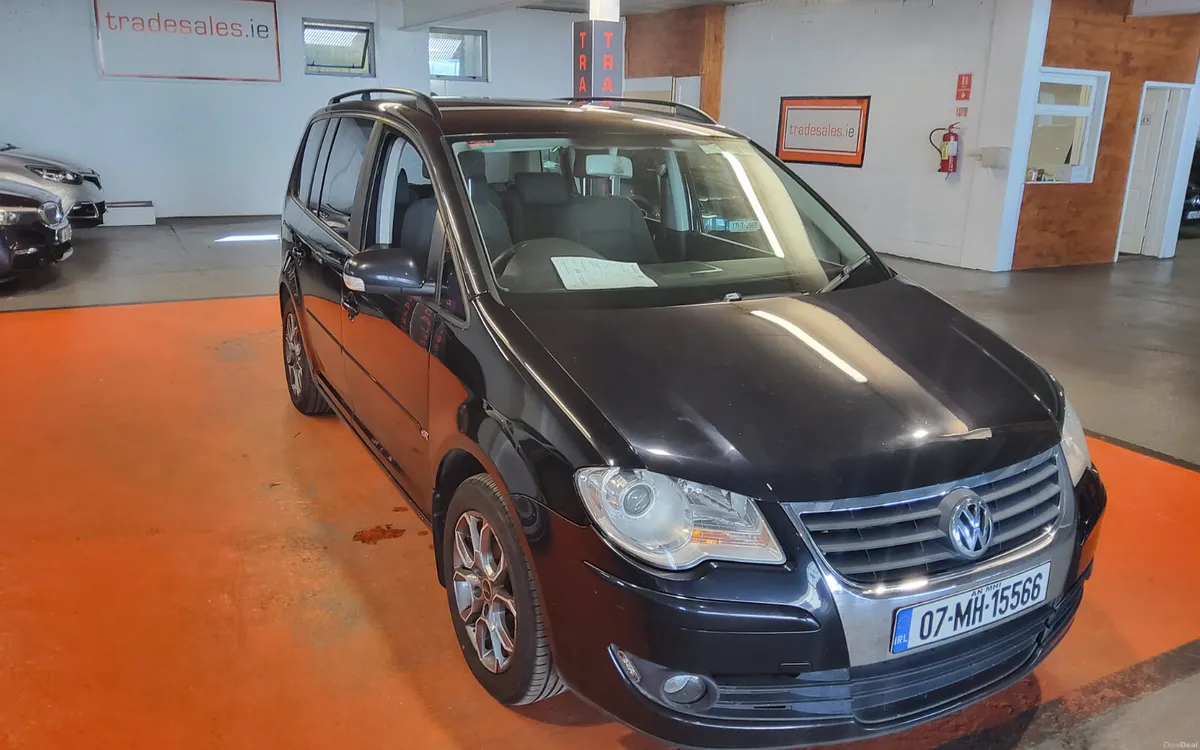 Volkswagen Touran 2007 - Image 1