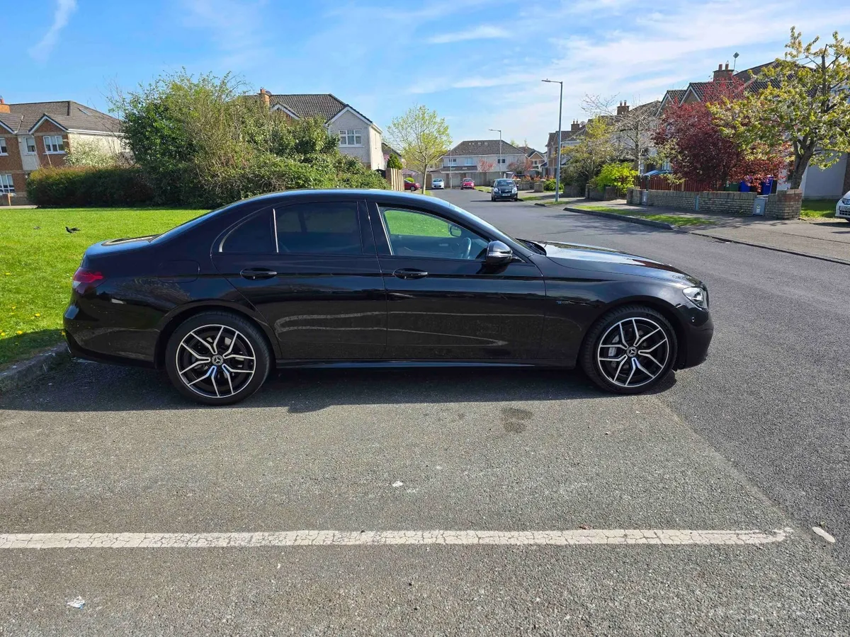 Mercedes-Benz E-Class 2021 - Image 2