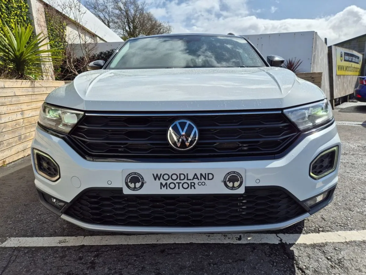 Volkswagen T-Roc 2.0 TDI AUTO / SPORT BLACK EDITIO - Image 4