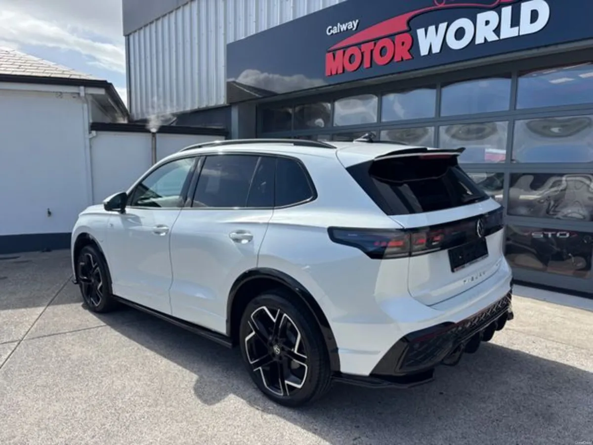 Volkswagen Tiguan R-LINE ETSI S-A TSI DSG - Image 2