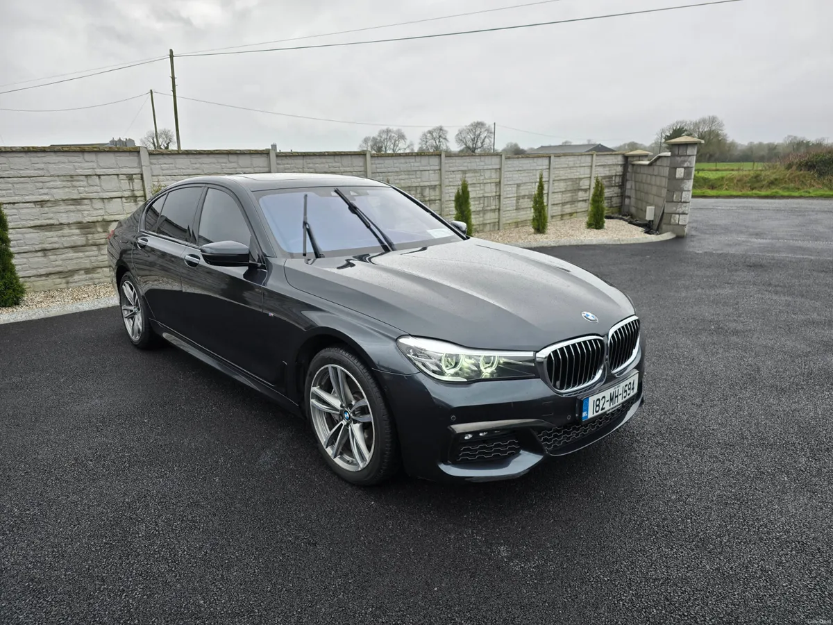 182 BMW 740D X DRIVE Sounruf Low Tax - Image 4