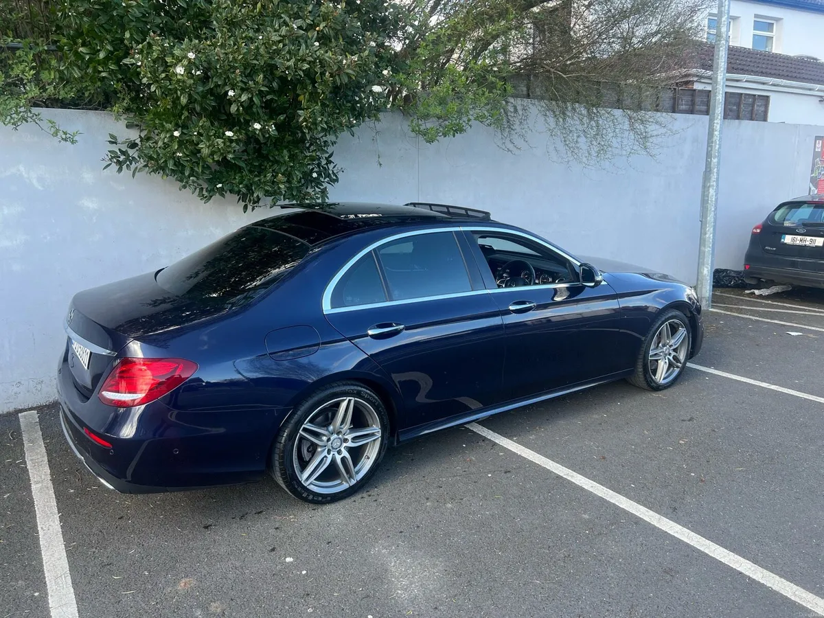 2017 E220 AMG Premium - Image 2