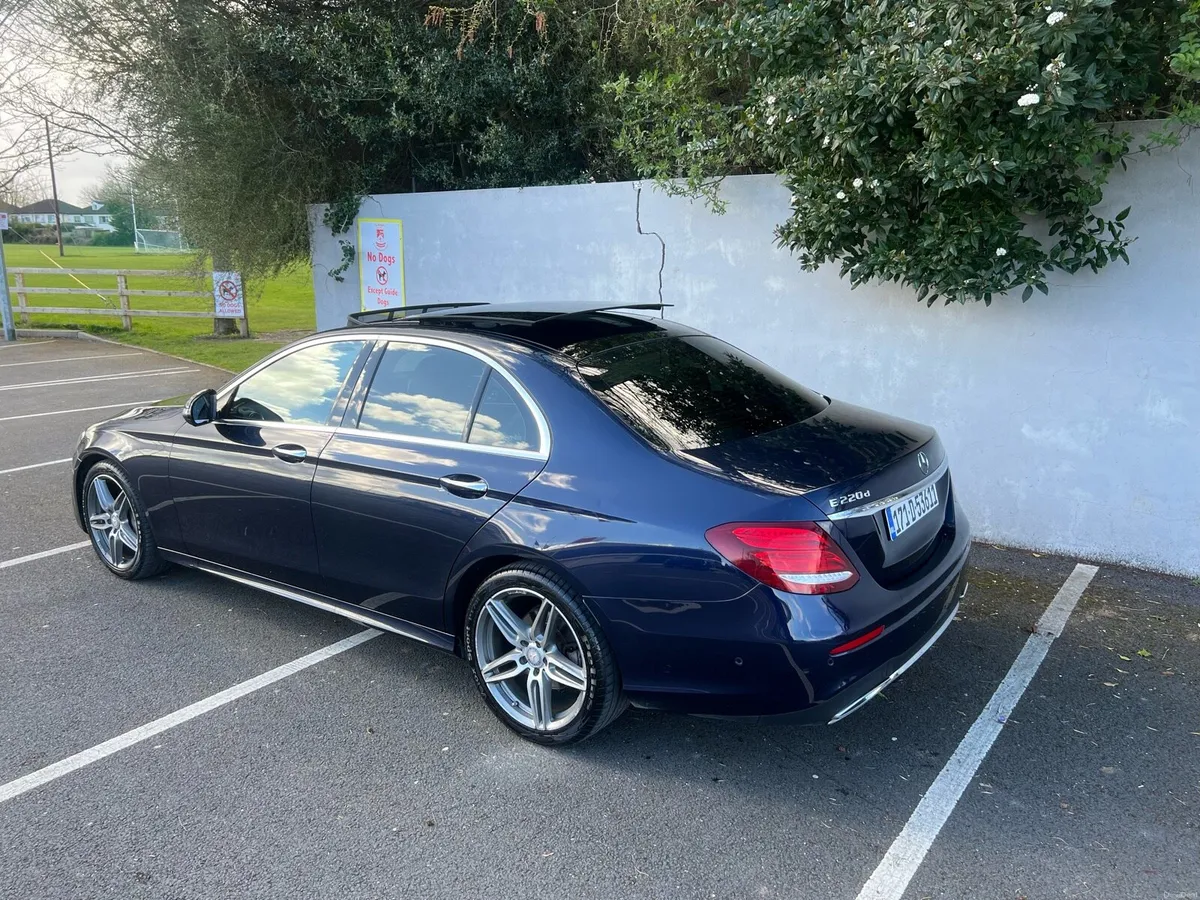 2017 E220 AMG Premium - Image 3