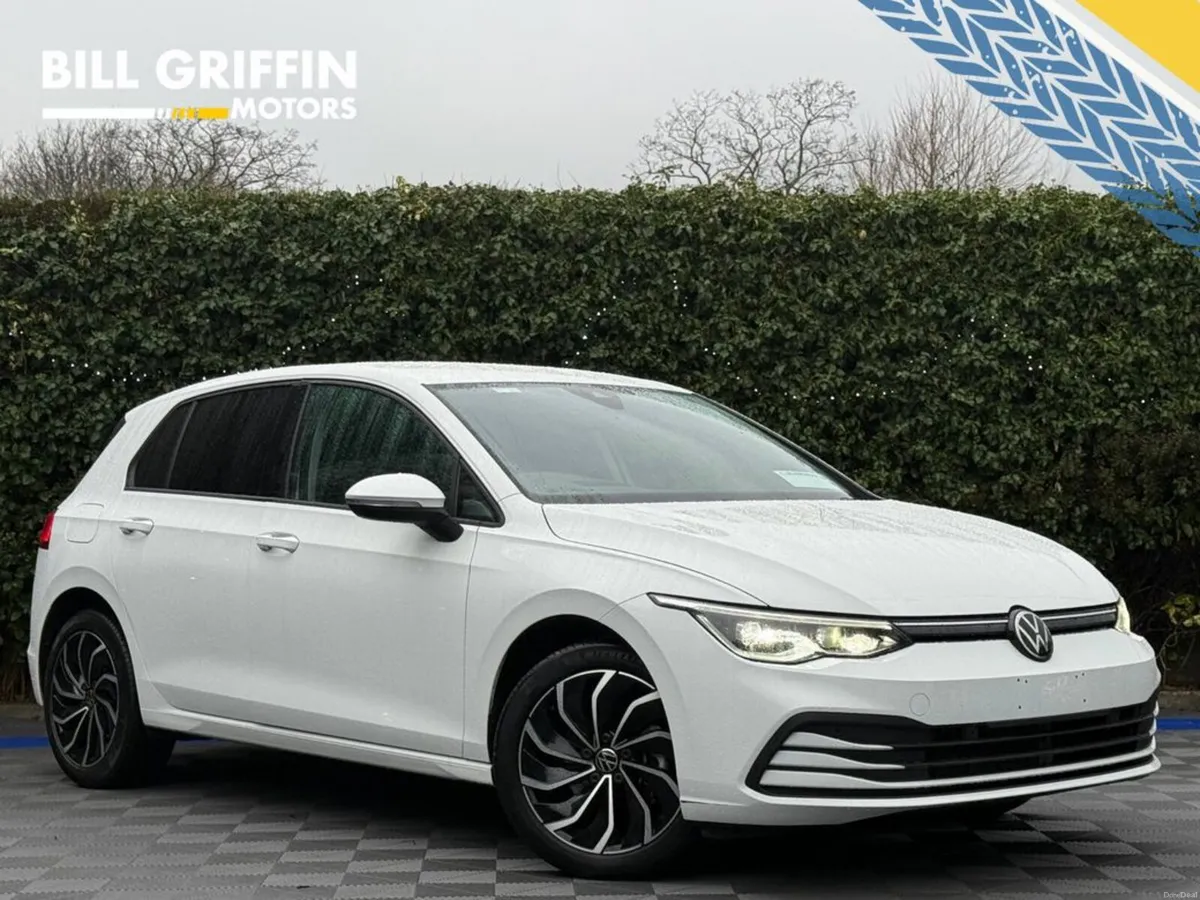 Volkswagen Golf 1.0 eTSI // APPLE CARPLAY/ANDROID - Image 1
