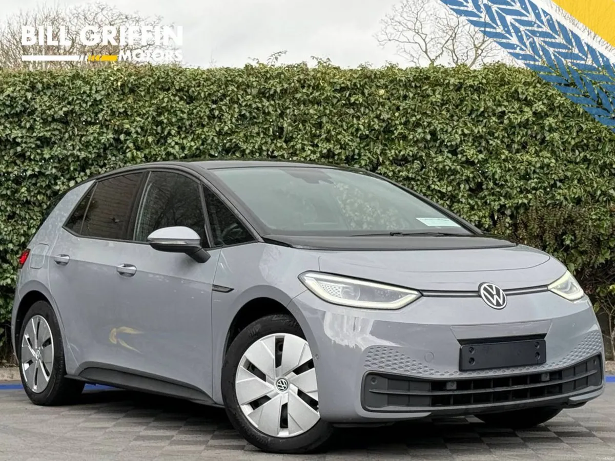 Volkswagen ID.3 FAMILY 58KWH // PANORAMIC SUNROOF - Image 1