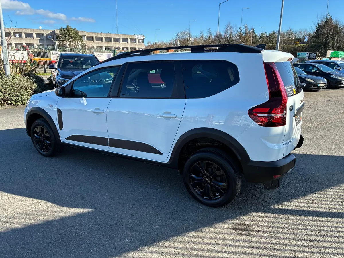 Wheelchair Accessible Dacia Jogger Extreme5Seat+WC - Image 5