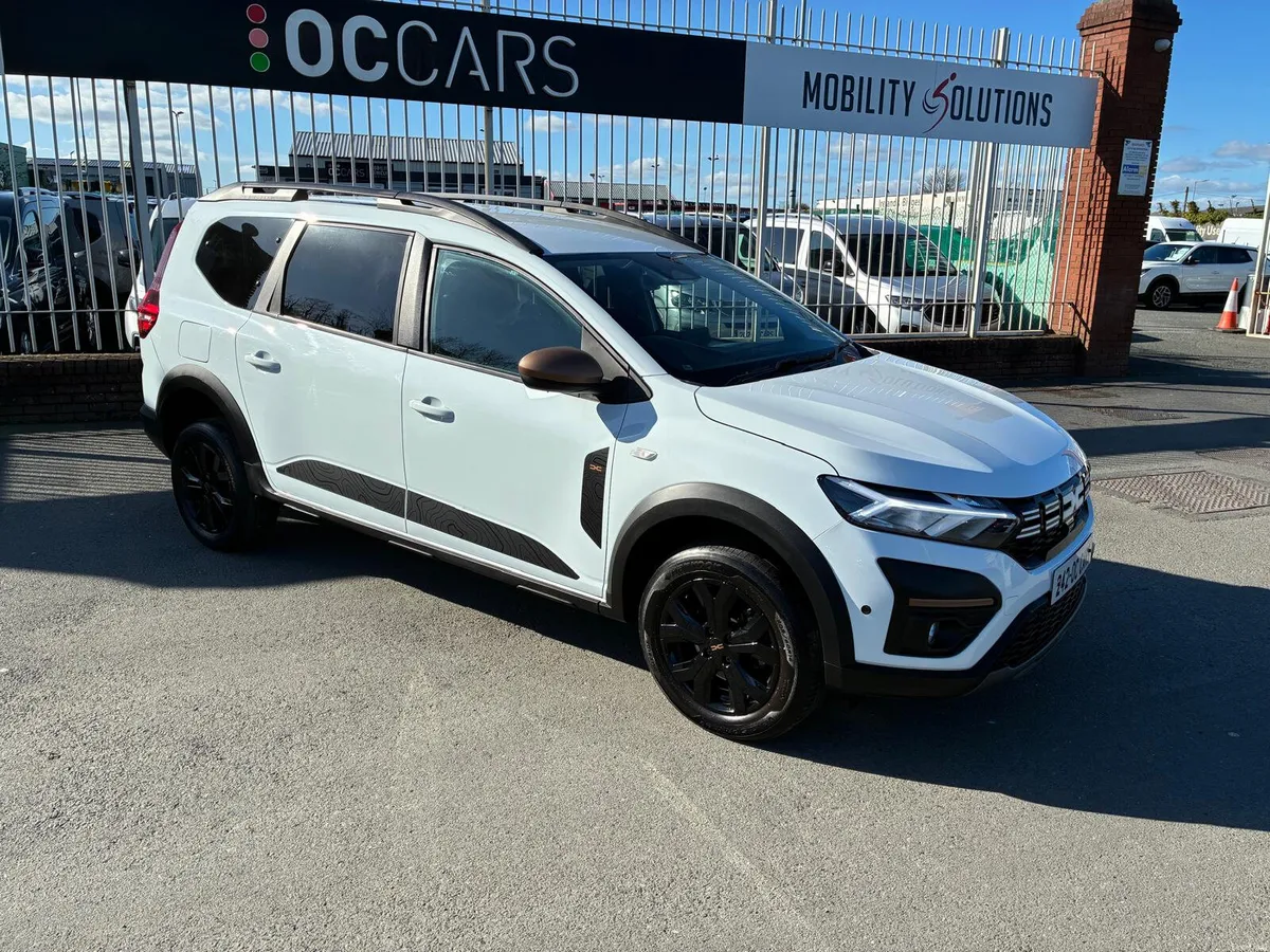 Wheelchair Accessible Dacia Jogger Extreme5Seat+WC - Image 2