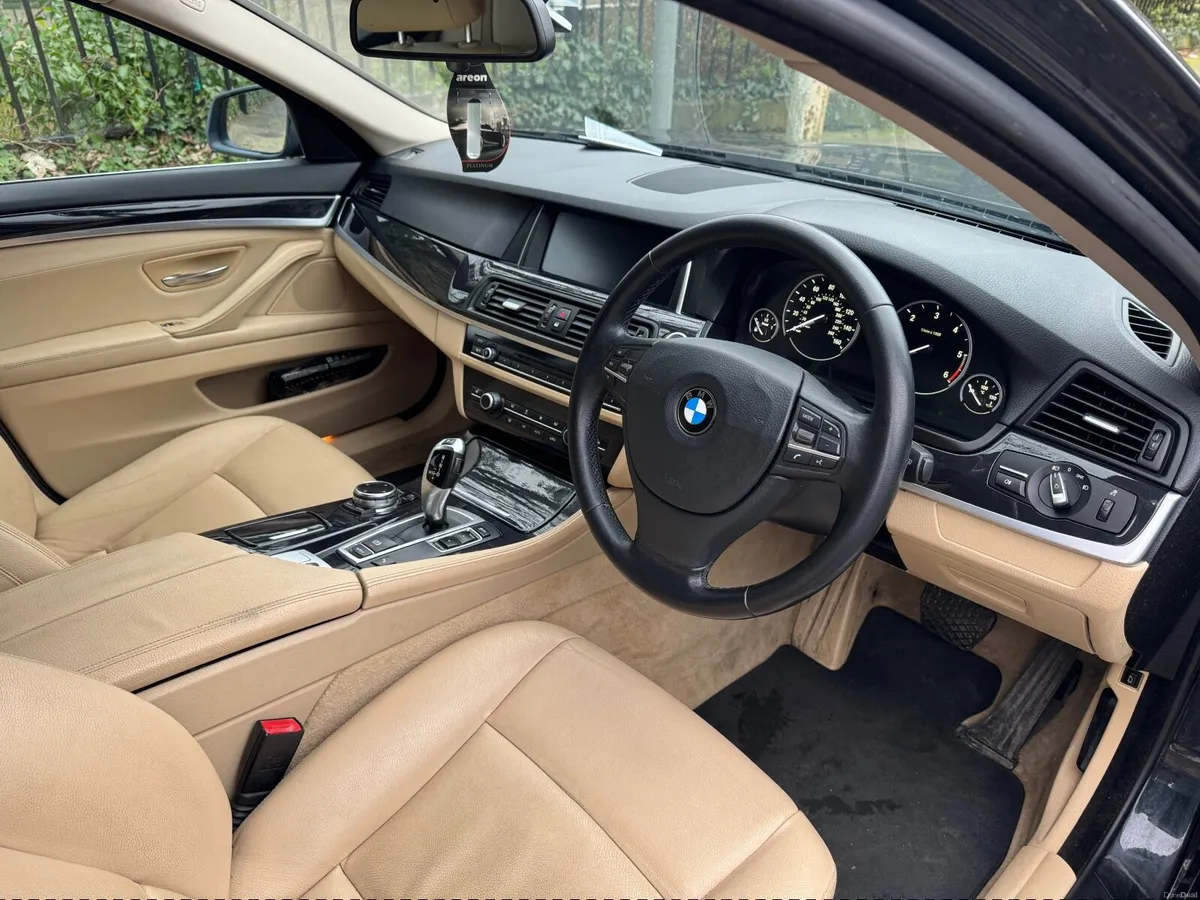 BMW 5 Series (F11 Touring) - Image 2