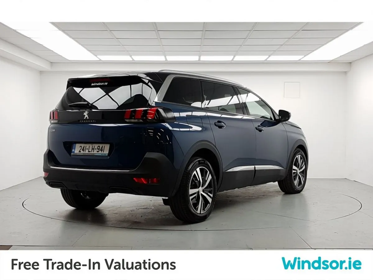 Peugeot 5008 1.2 Hybrid 136bhp E-DCS6 Allure - Image 4
