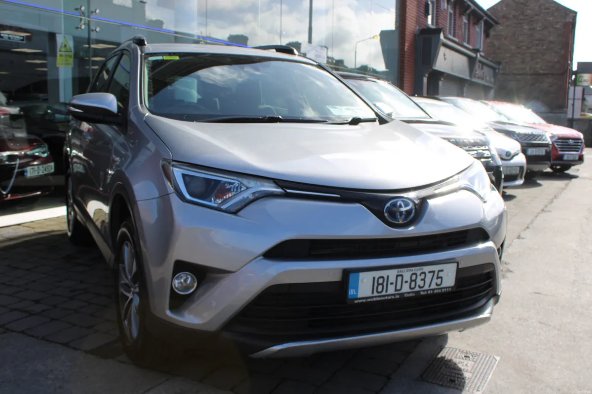 Toyota RAV4 2018 LUNA *IRISH NEW/ LOW KMS* - Image 1