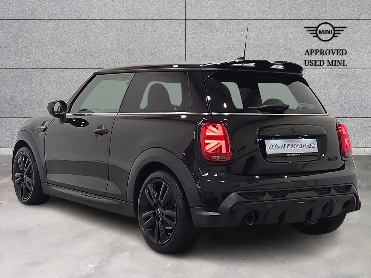 Mini Cooper 3-Door Cooper Sport - Image 2