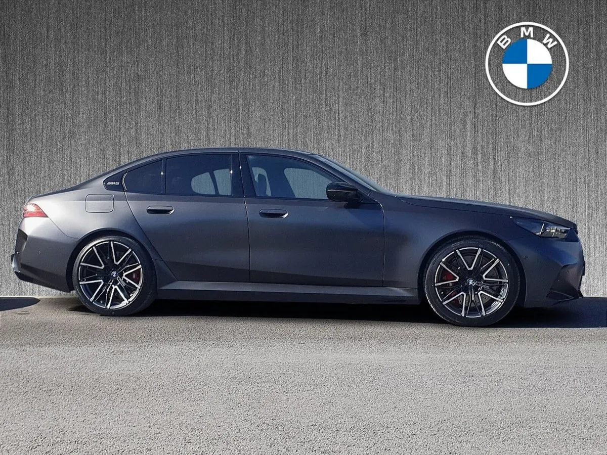 BMW M5 M5 Saloon - Image 3