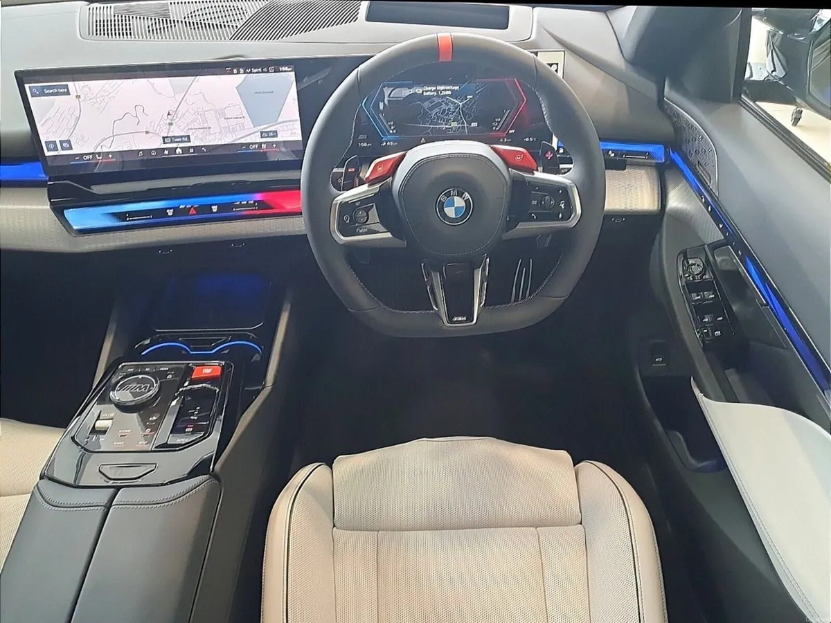 BMW M5 M5 Saloon - Image 5