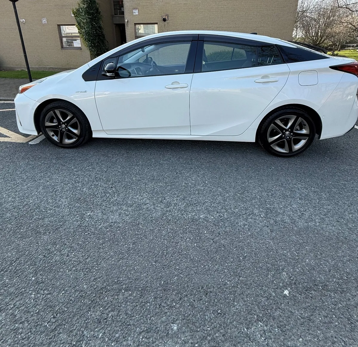 Toyota Prius 2020 - Image 1