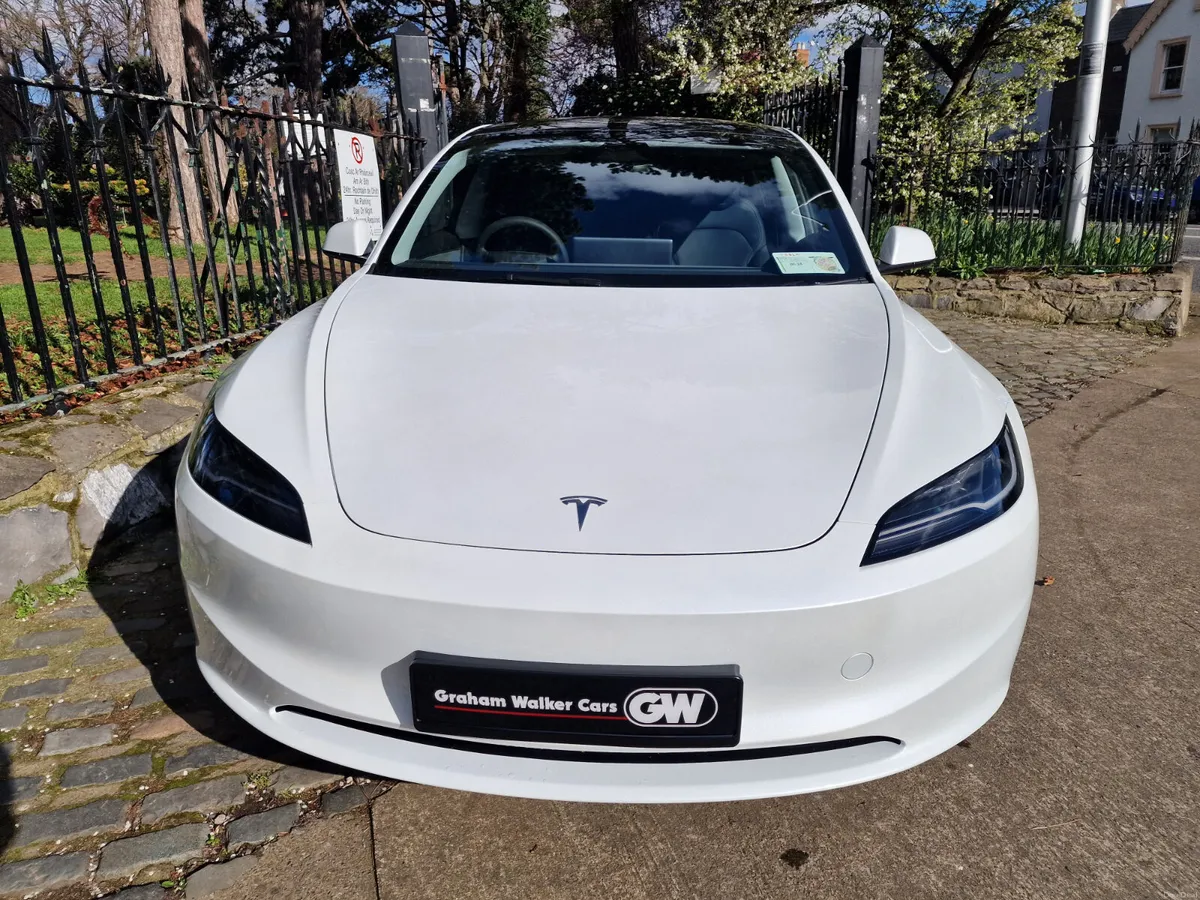 2024 (241) Tesla Model 3 RWD - Image 3