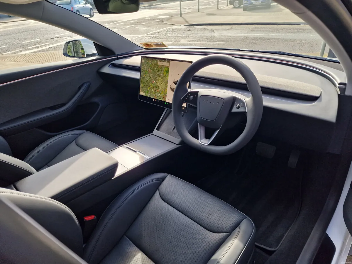 2024 (241) Tesla Model 3 AWD Long Range - Image 6