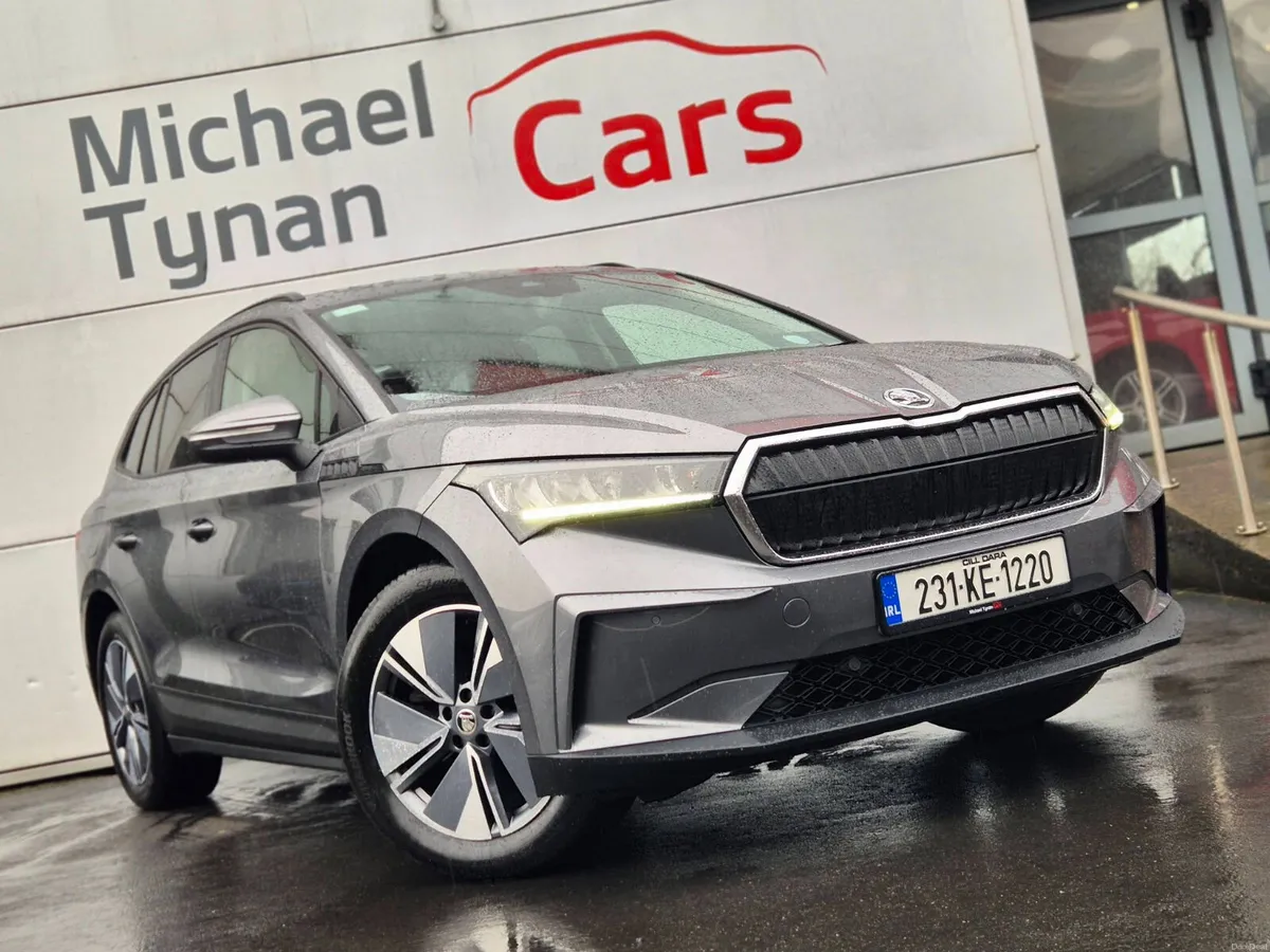 2023 Skoda Enyaq IV60, CarPlay, 19” Alloys - Image 4