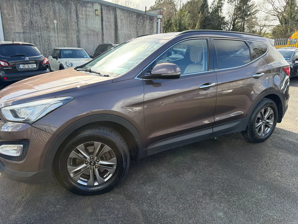 Hyundai Santa Fe 2015, 2.2 CRDi, 7 Seater - Image 3