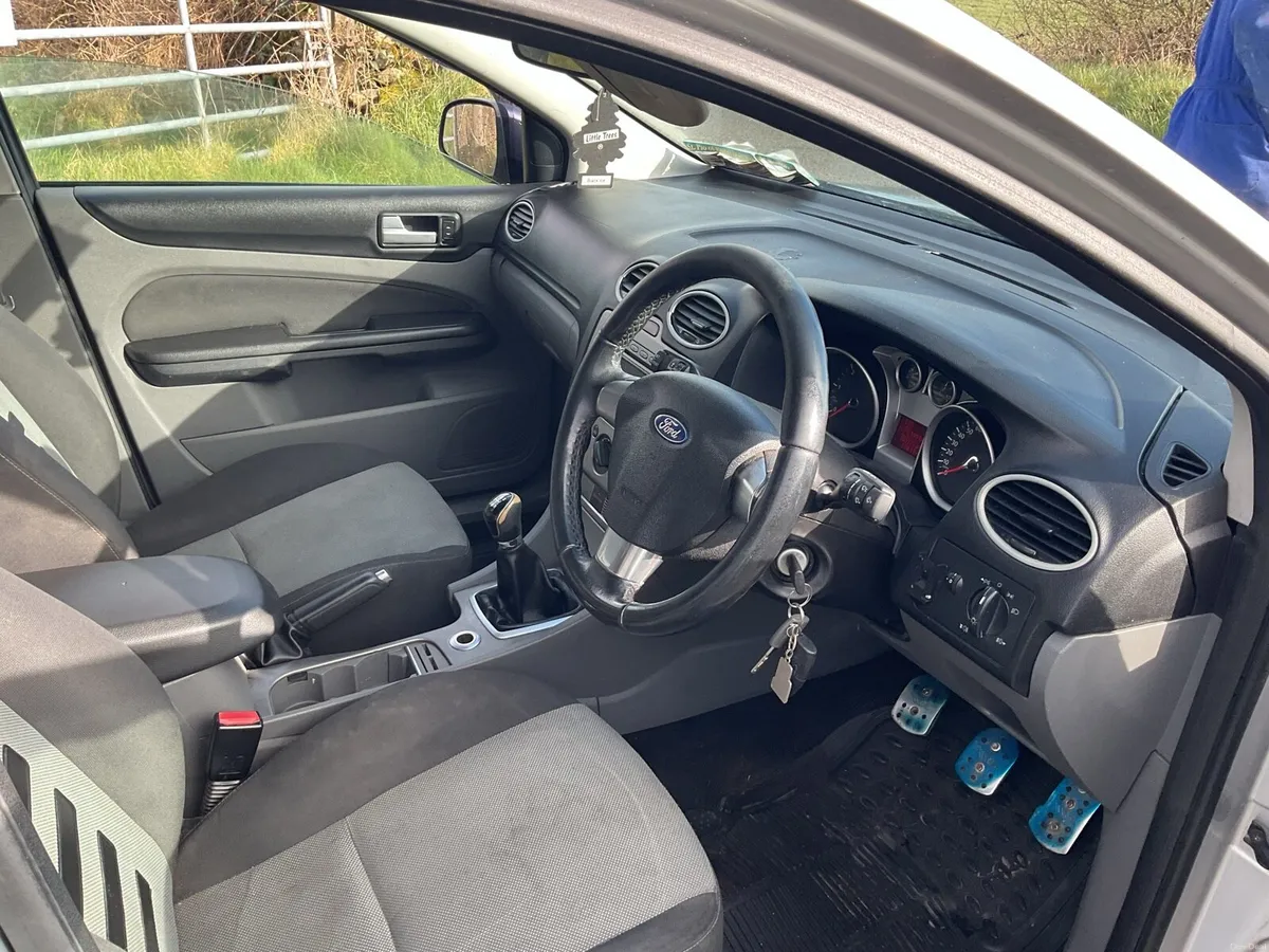 2010 ford  focus 1.6 diesel - Image 4