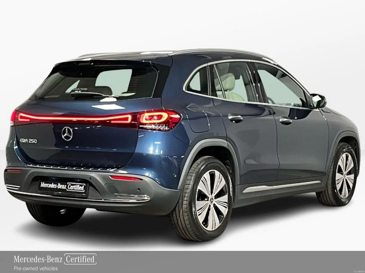 Mercedes-Benz EQA 250 Progressive - 18 Inch Alloys - Image 4