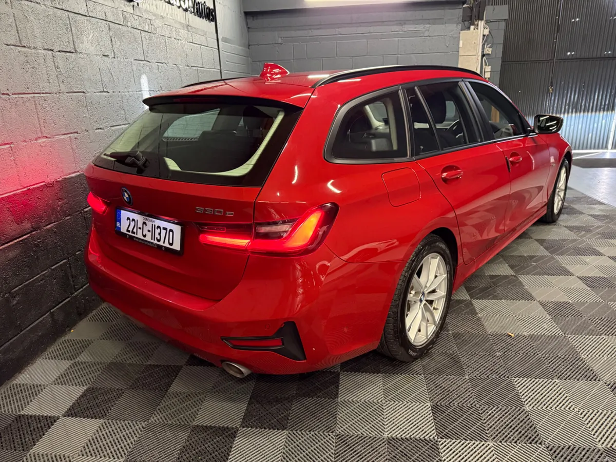 221 BMW 330e SE Pro Touring - Image 3