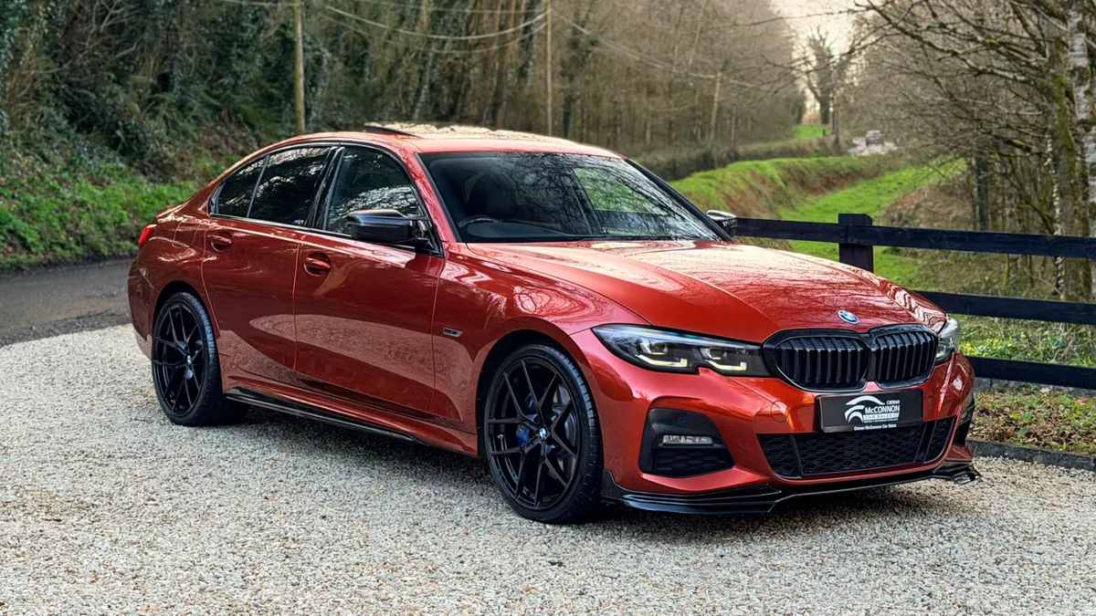 2022 (221) BMW 33OE MSPORT Pro **SUNROOF** - Image 1