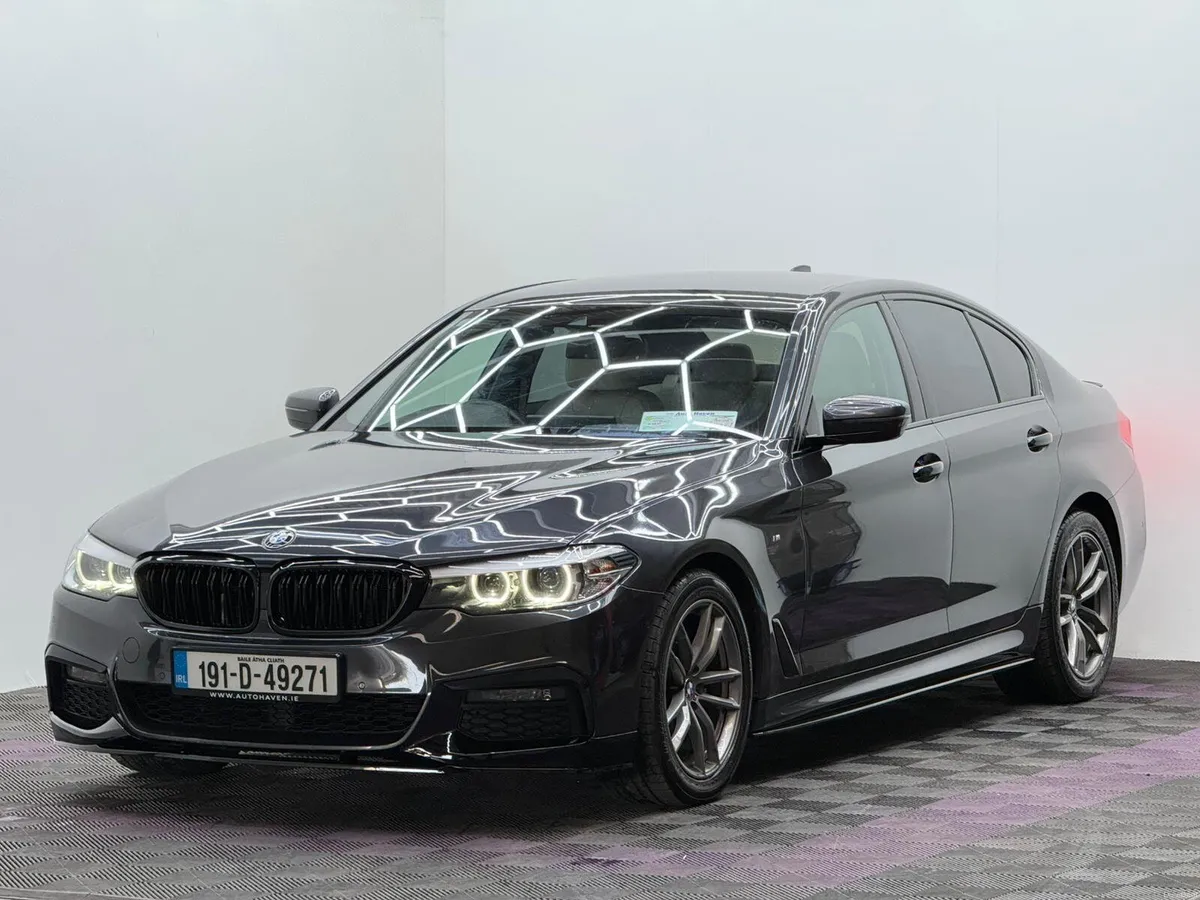 2019 BMW 5-Series 520D M sport, Automatic - Image 3