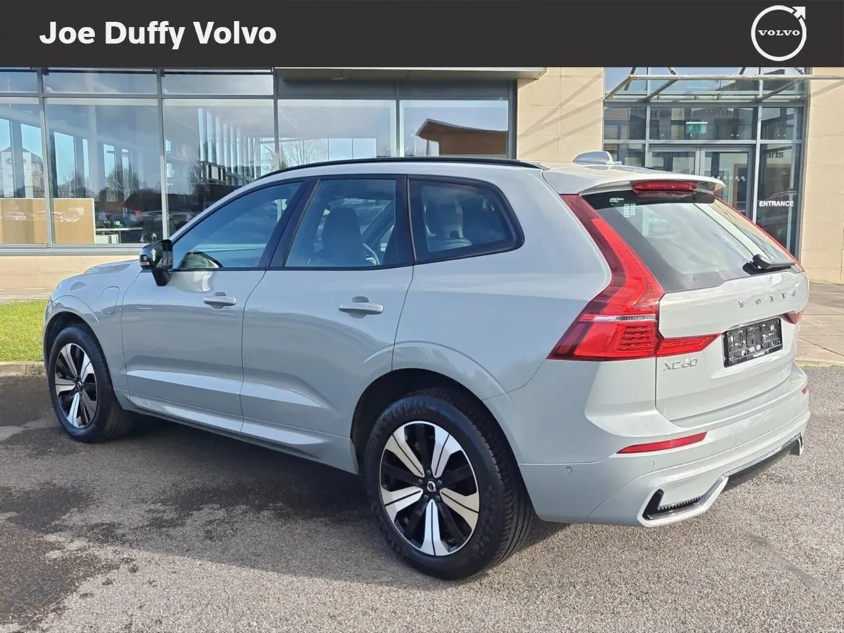 Volvo XC60 Xc60 + T6 Phev Awd Auto  Plus  Recharge - Image 3