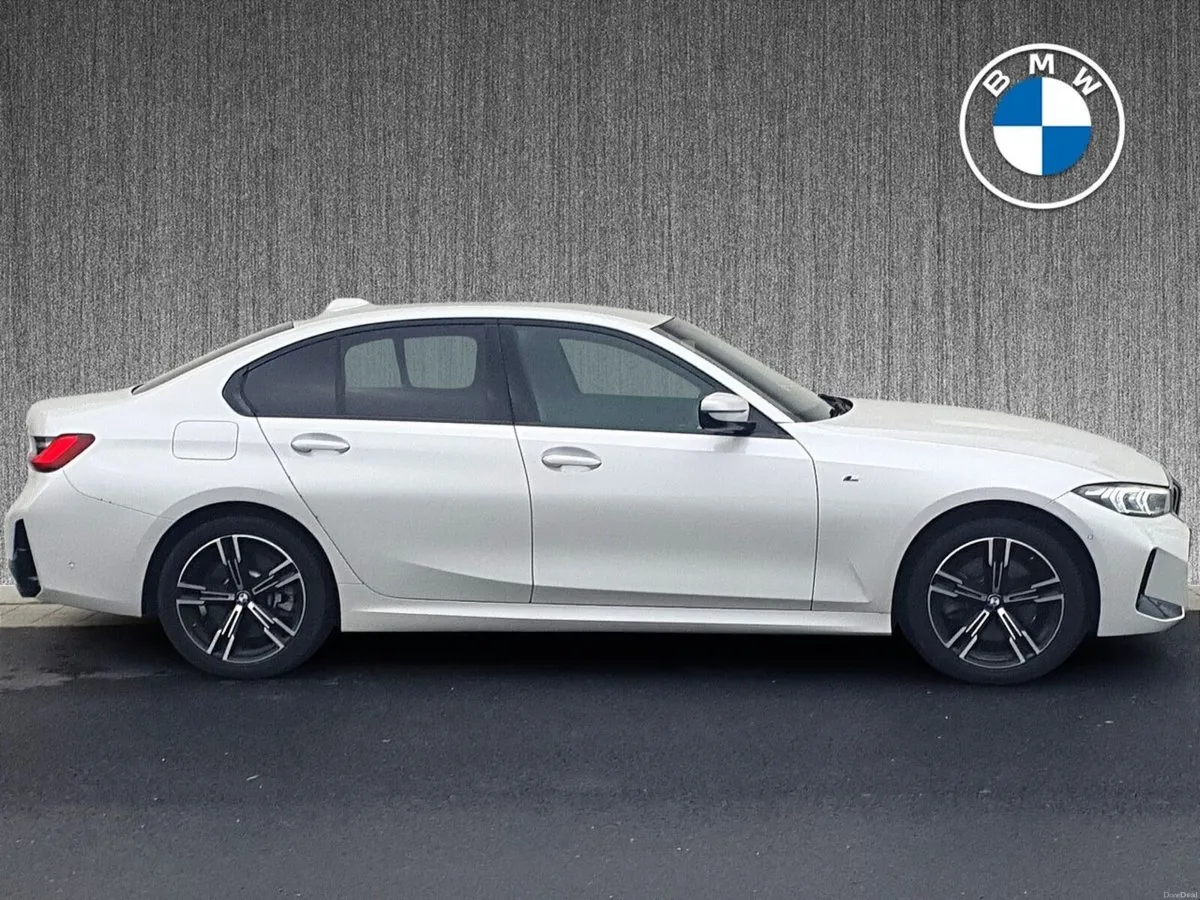 BMW 3-Series 330e M Sport Saloon - Image 3