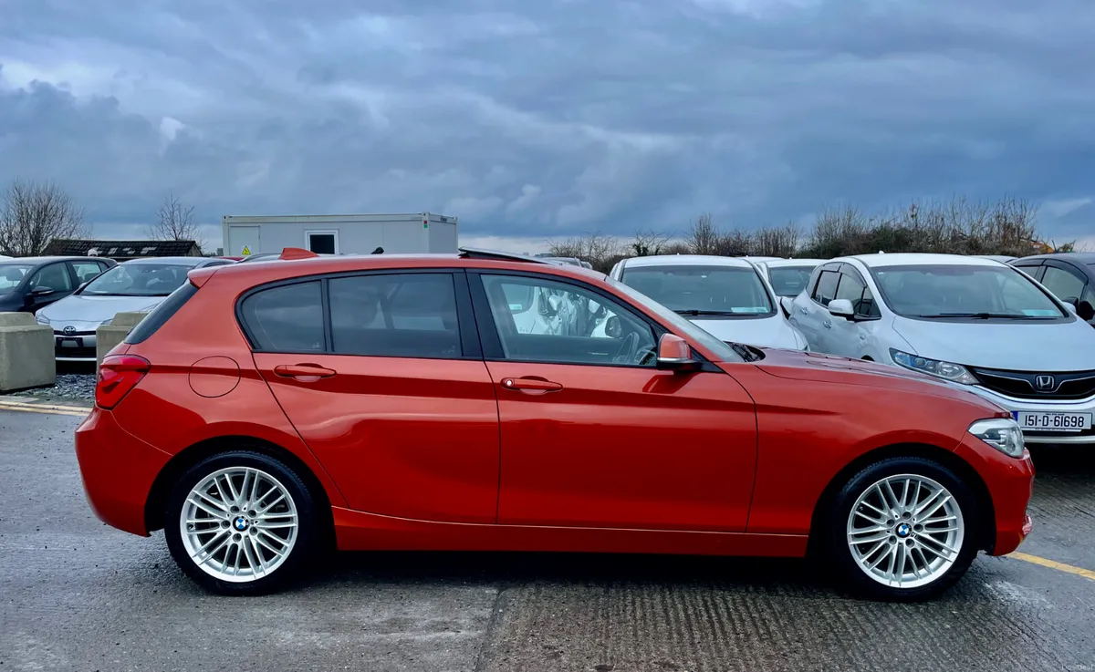 BMW 1-SERIES 2016 / SPORT LINE / - Image 2