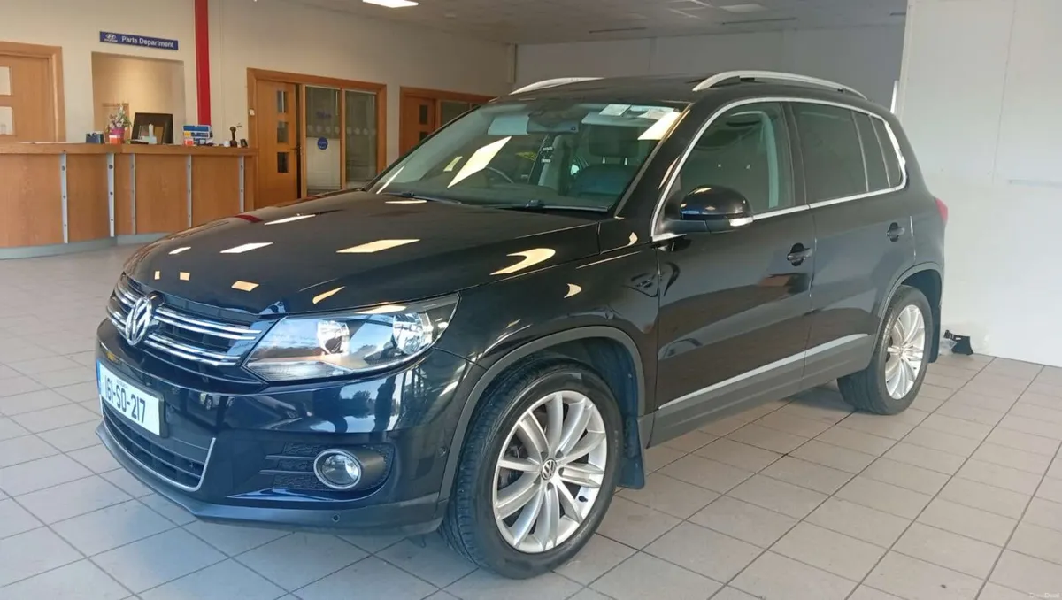 Volkswagen Tiguan 2016 2.0TDI **MINT CONDITION** - Image 1