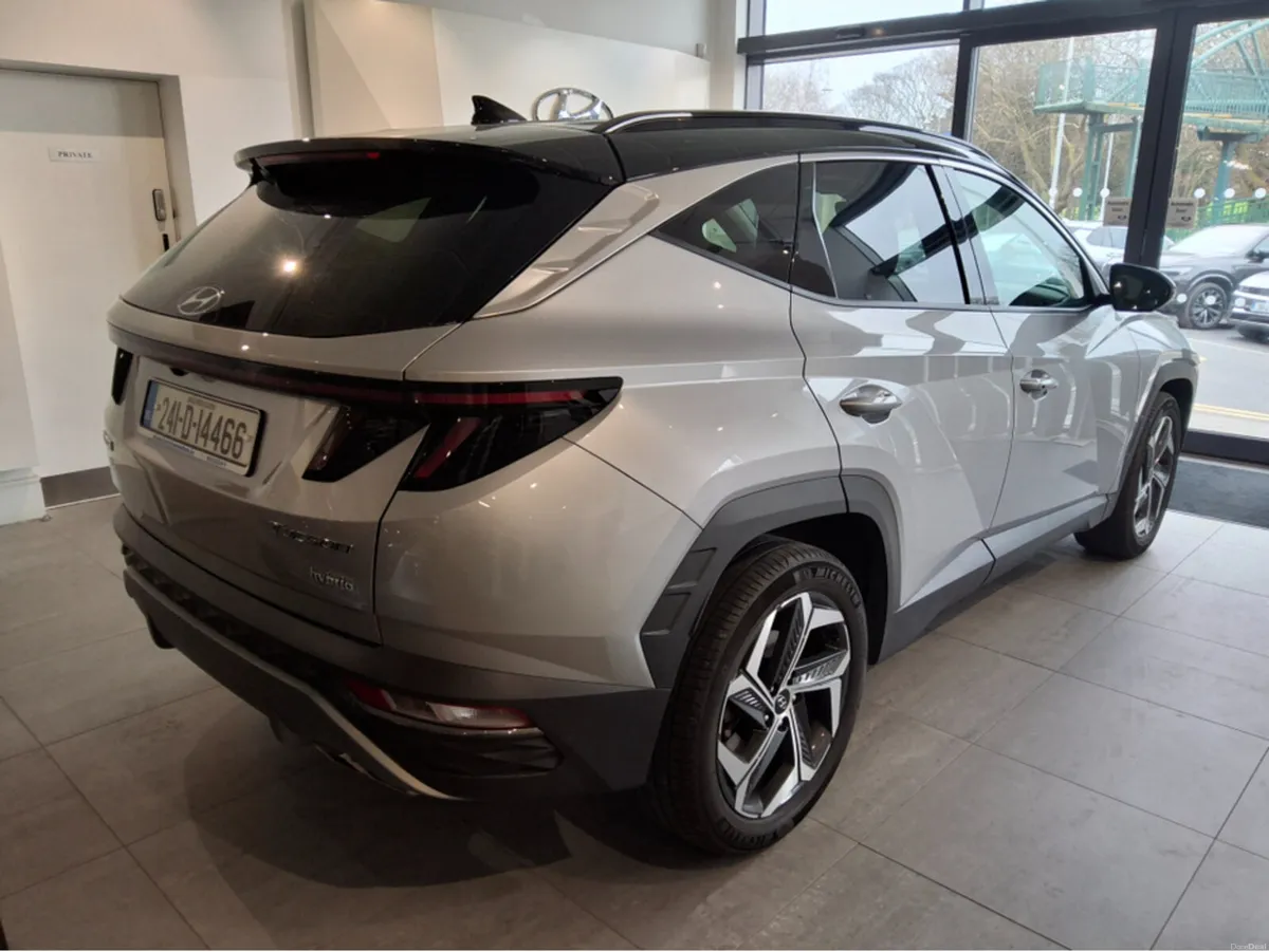 Hyundai Tucson EXECUTIVE PLUS HYBRID TWO TONE - Image 2
