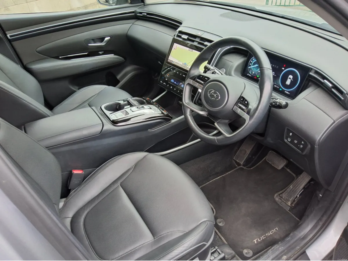 Hyundai Tucson EXECUTIVE PLUS HYBRID ** VERY LOW K - Image 6