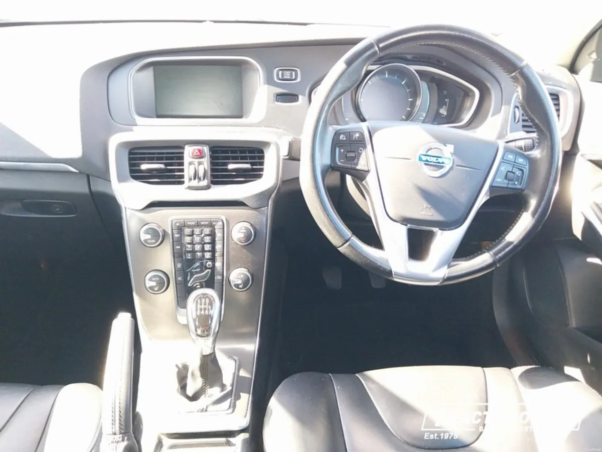 Volvo V40 40 SERIES 2.0 D3 SE LUXURY NAV 150BHP 5 - Image 2