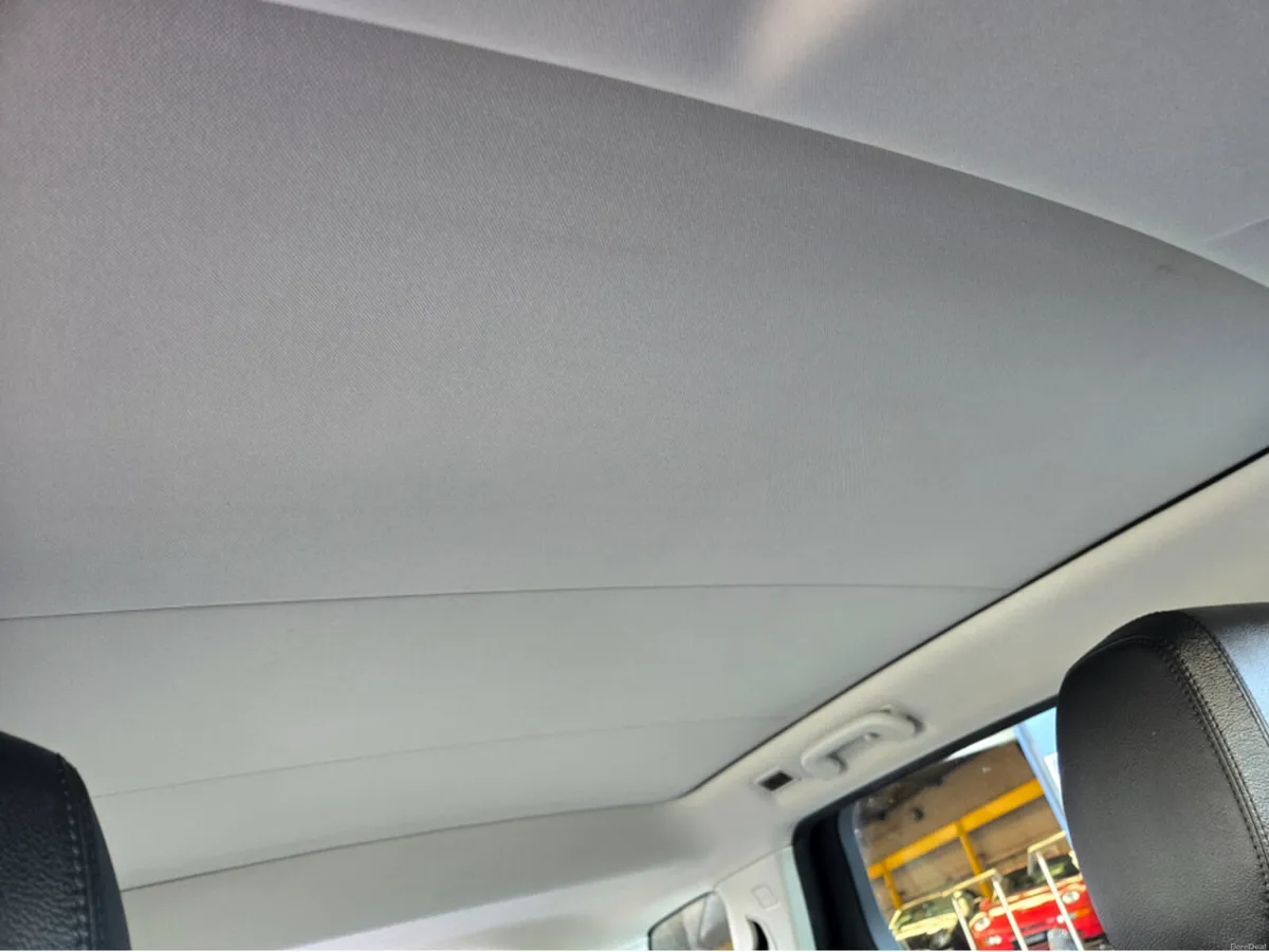 Land Rover Discovery Sport 2.0 TD4 SE TEC TECH 180 - Image 5